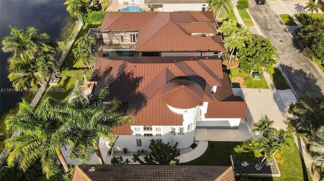 Building Photo - 19250 SW 30th St