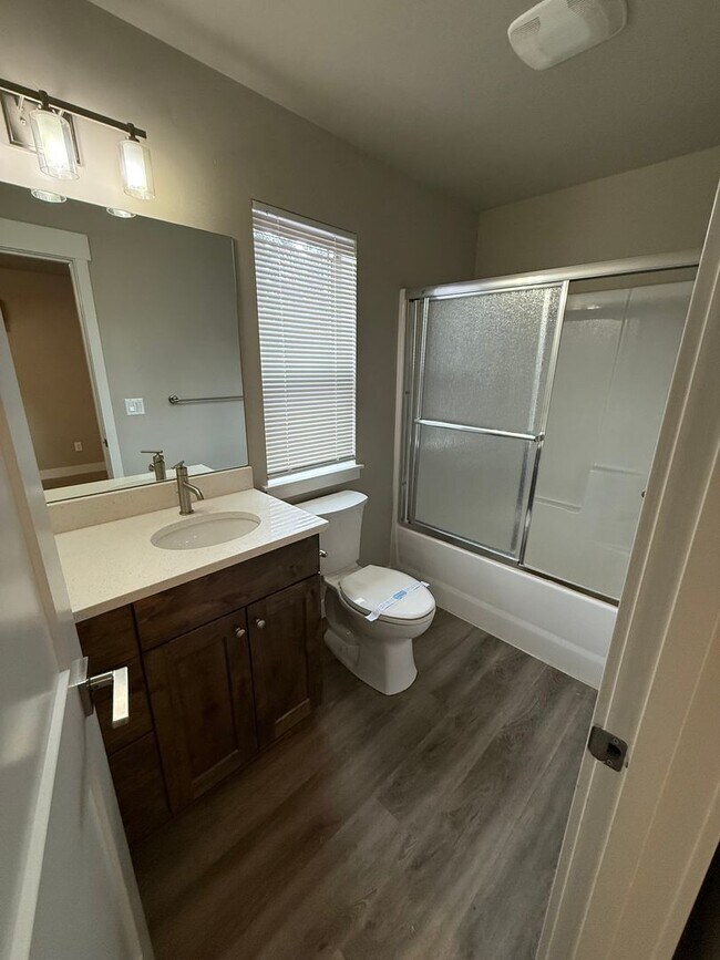 Building Photo - ree20124