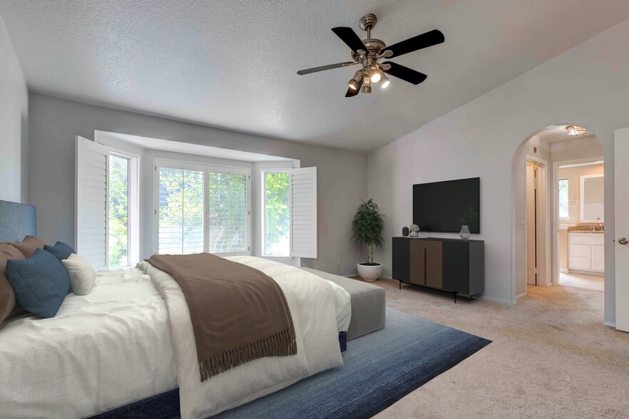 Building Photo - 12022 Falcon Crest Way