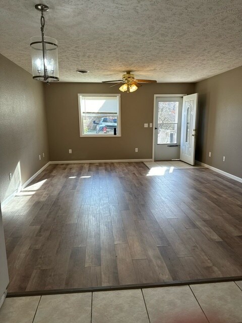 Building Photo - 7630 N Magnolia Rd