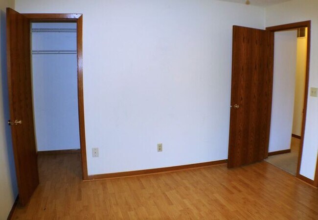 Building Photo - 1206 Mormon Trek Blvd