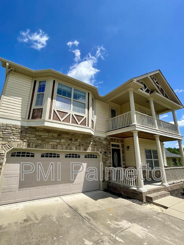 Building Photo - 215 Emanuel Creek Drive