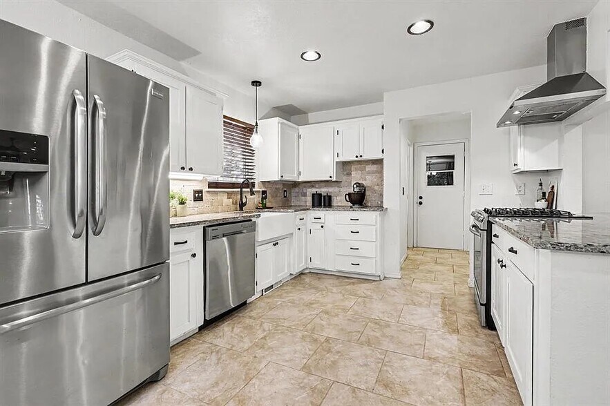 Building Photo - 1316 Mockingbird Ln