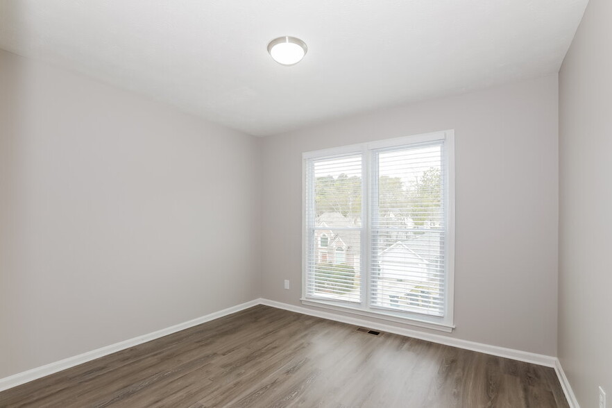 Building Photo - 1340 Winding Wood Way NW