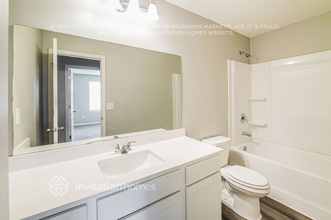 Building Photo - 260 Colbury St