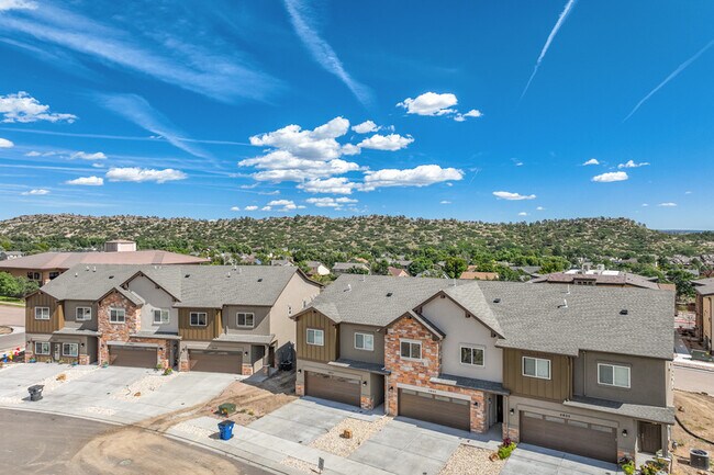 Building Photo - 5763 Villa Lorenzo Dr