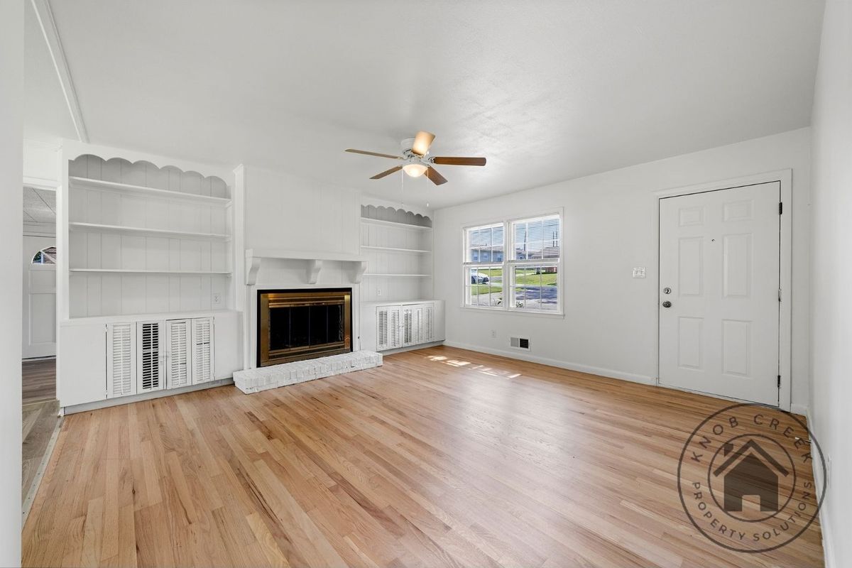 Building Photo - 1138 Highland Dr