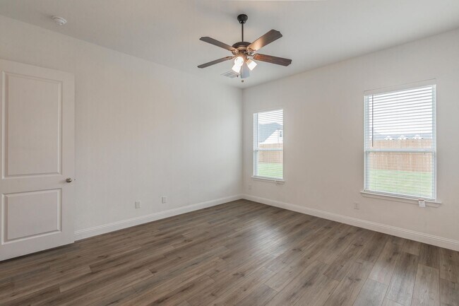 Building Photo - COMING SOON ALEDO ISD!!