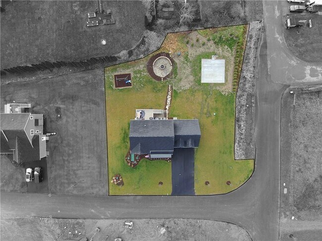 Building Photo - 142 Ferreira Ave