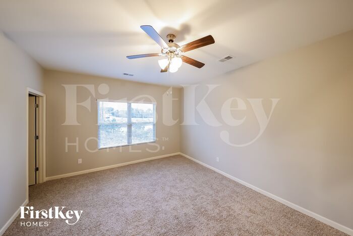Building Photo - 3502 Burlington Dr