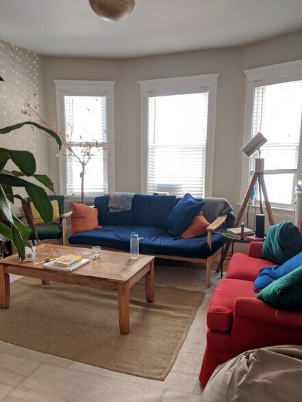 Building Photo - 6 Westminster St