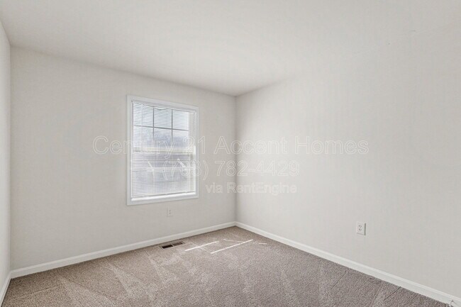 Building Photo - 6719 Sunset Woods Ct
