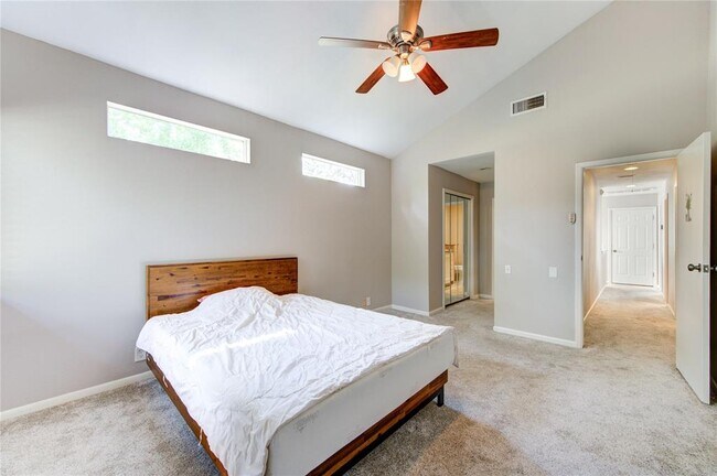 Building Photo - 1602 Prairie Grove Dr