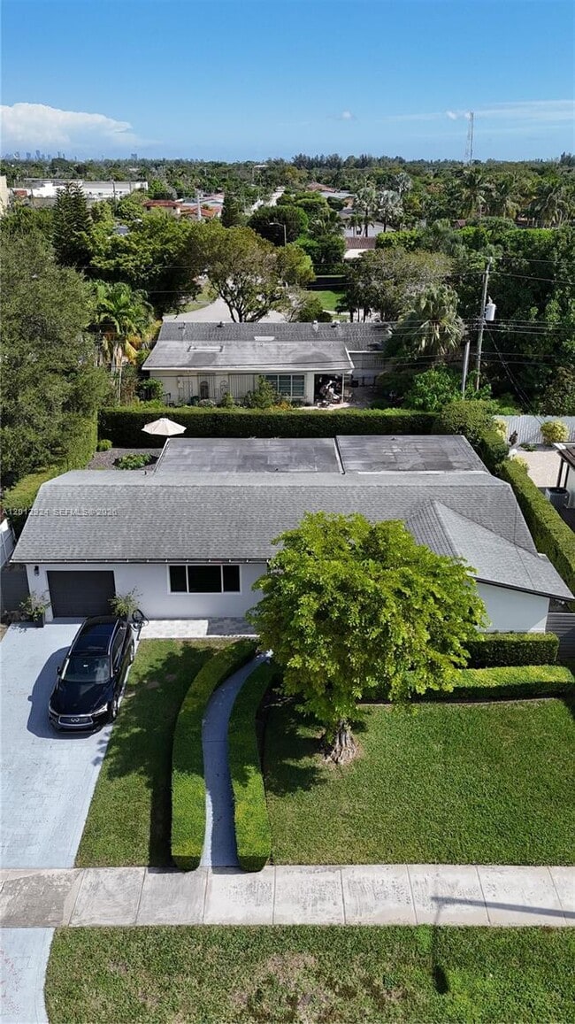 Building Photo - 5741 SW 95th Ct