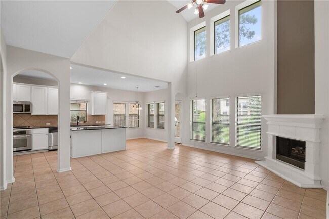 Building Photo - 114 E Lasting Spring Cir