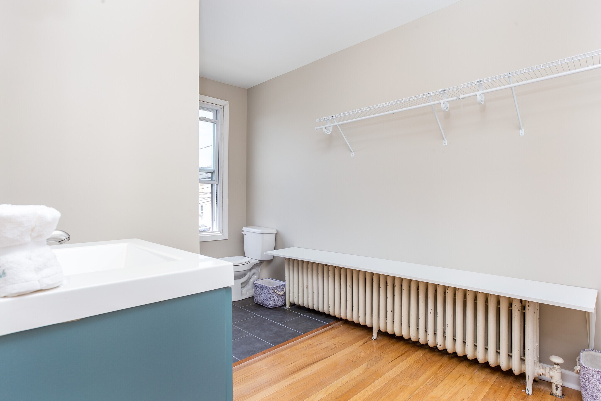 Building Photo - 34 Court Park