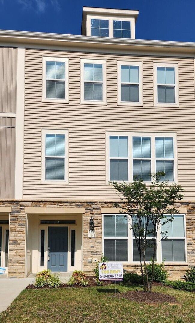 Building Photo - Great Townhome in Embrey Mill