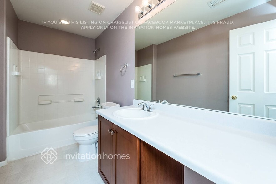 Building Photo - 893 Lehigh Cir