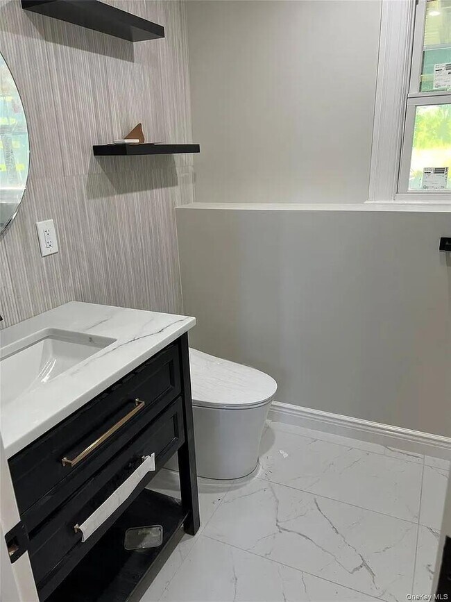 Building Photo - 4 Glen Ct