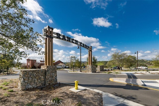 Building Photo - 1151 Brush Crk