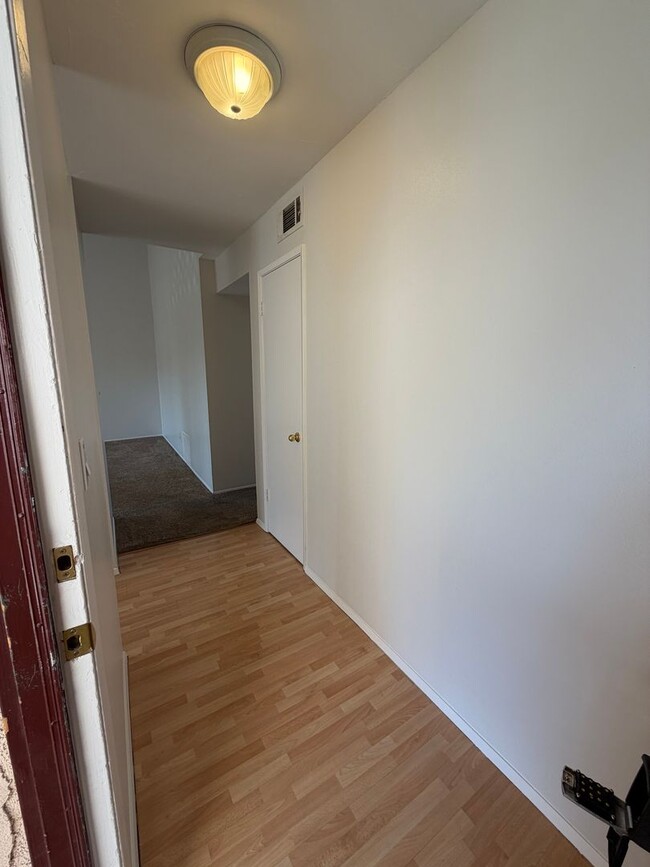 Building Photo - LA VETA MONTEREY COMPLEX ORANGE - 2 BEDROOM 2 BATH  $2,575