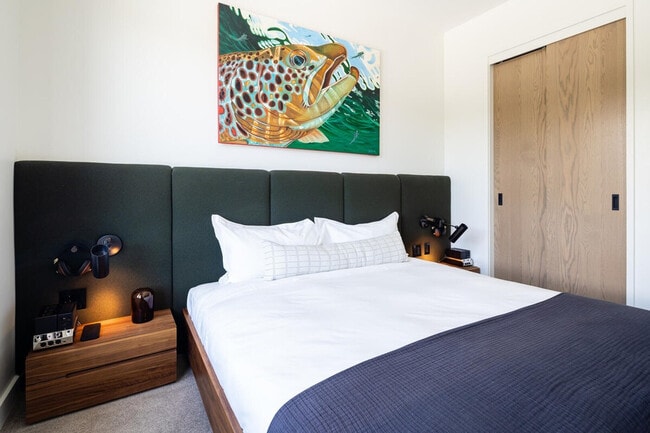 Building Photo - 4 Boathouse Way