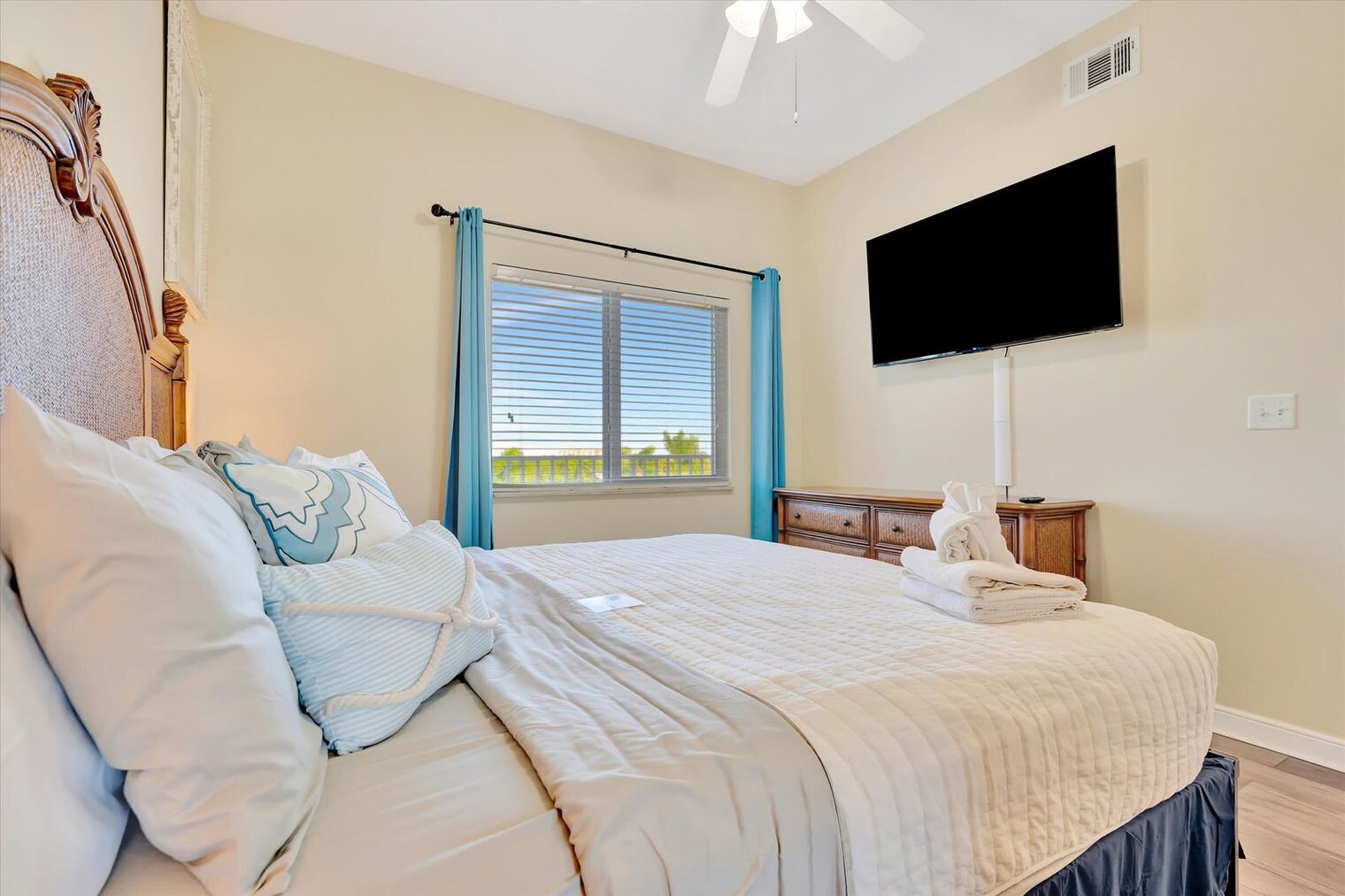 Building Photo - 8800 Bay Pines Blvd