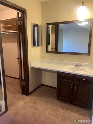 Building Photo - 2750 S Heather Gardens Way