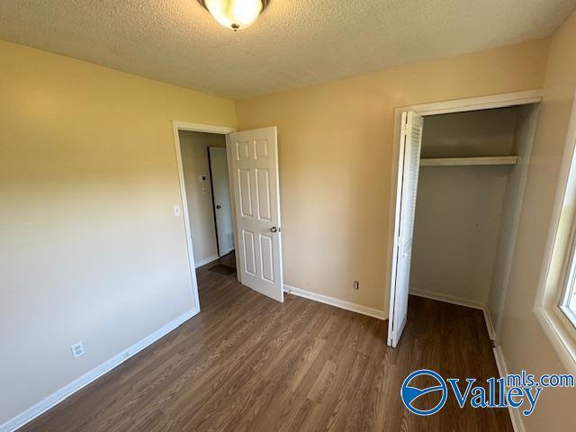 Building Photo - 3610 Oleander Rd SW