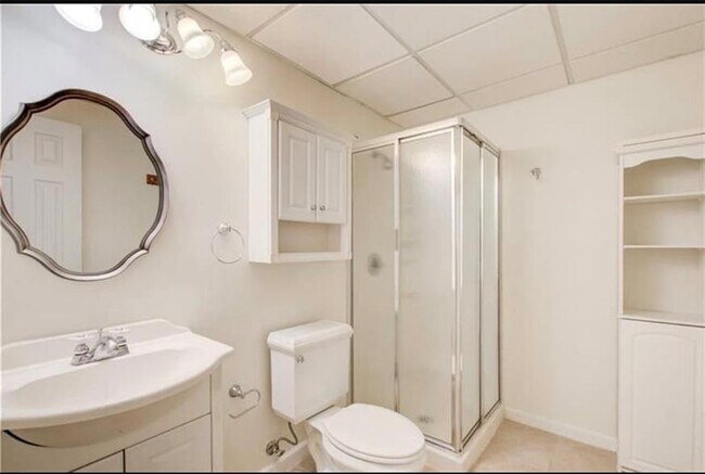 Building Photo - 3029 Clove Tree Ln