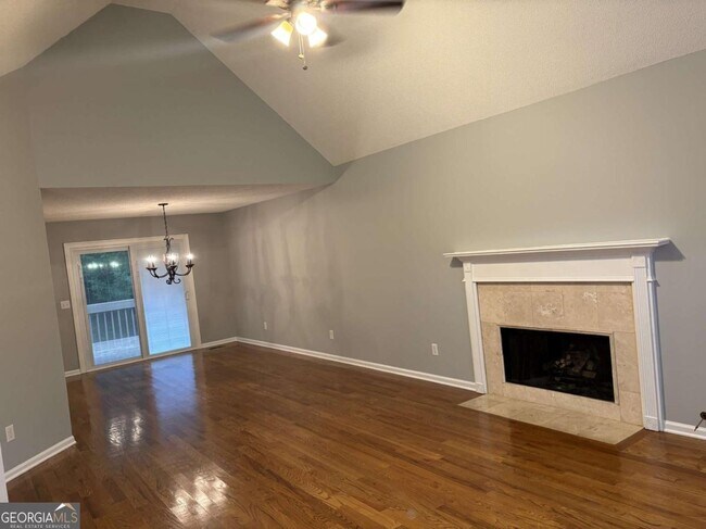 Building Photo - 5045 Bayberry Ct