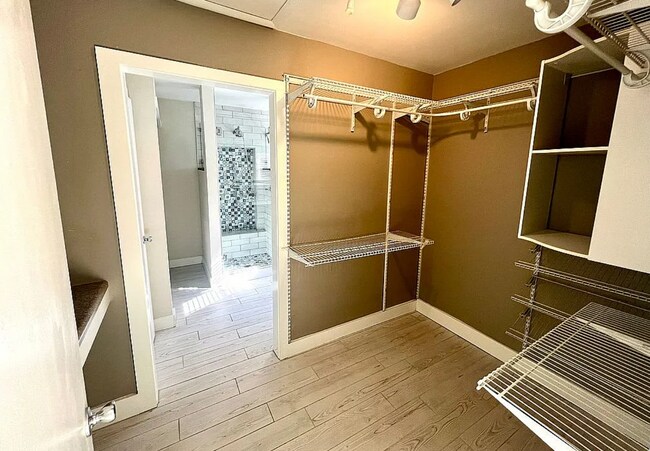 Building Photo - 309 Kepner Dr NE