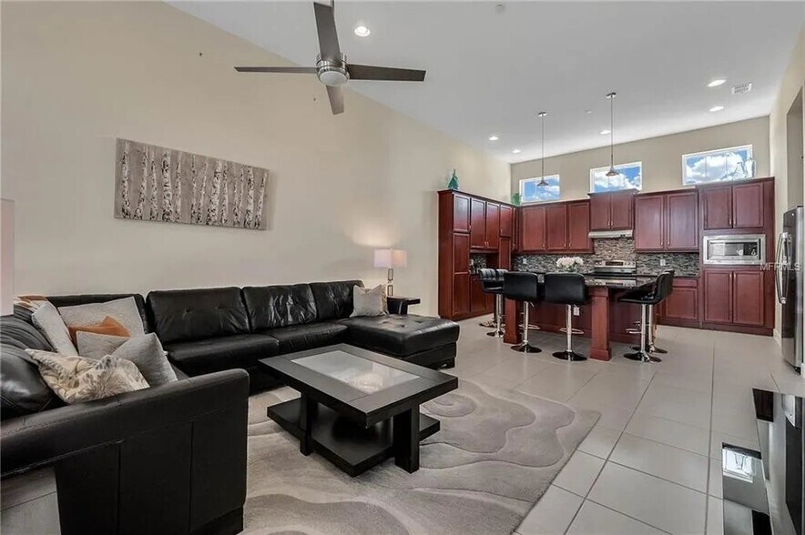 Building Photo - 13738 Walcott Avenue