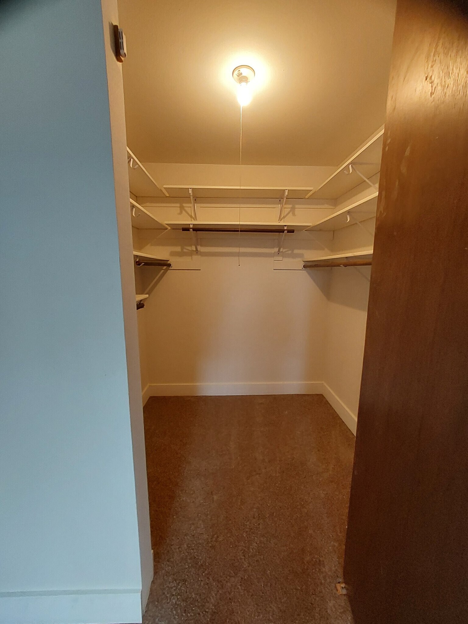 Building Photo - 519 Sunnyslope Dr