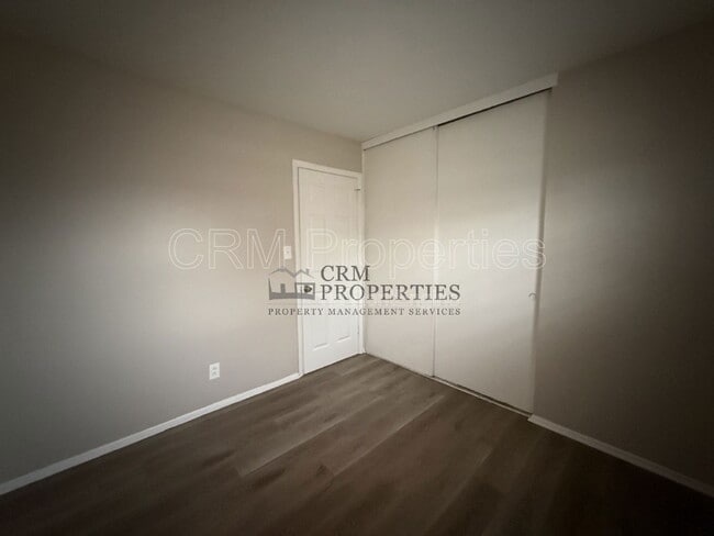 Building Photo - 3156 Dequincy St