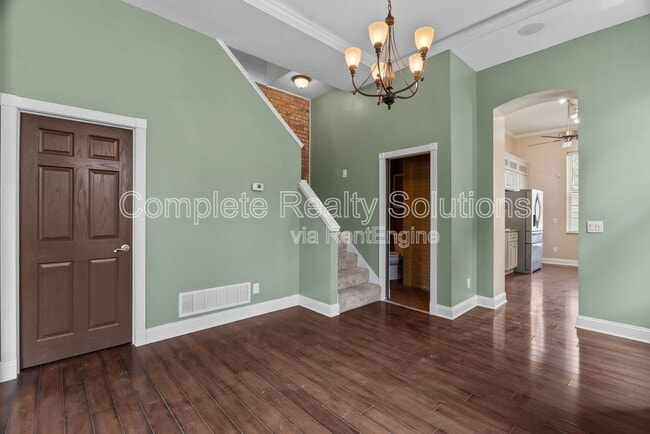 Building Photo - 2720 S Jefferson Ave