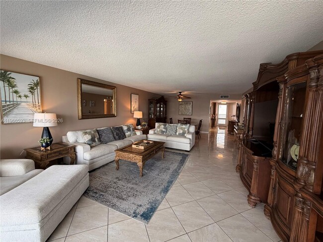 Building Photo - 4100 Galt Ocean Dr
