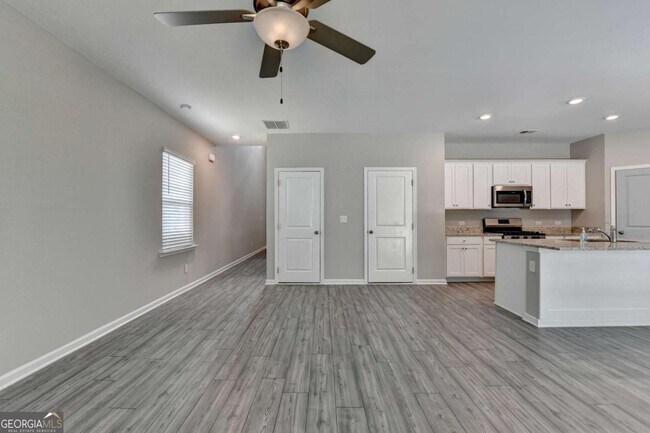 Building Photo - 125 Osprey Overlook Dr