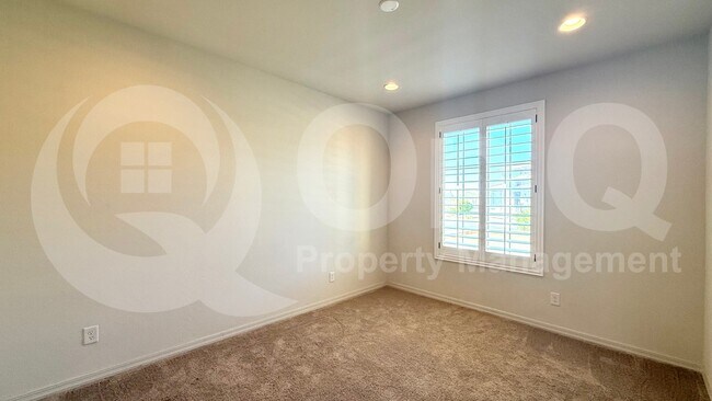 Building Photo - 5655 N 88th Ln