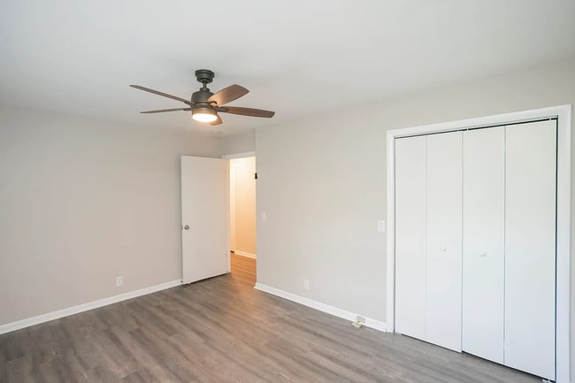 Building Photo - Brentwood Oasis: 3 Bed, 2 Bath Home on 5+ ...