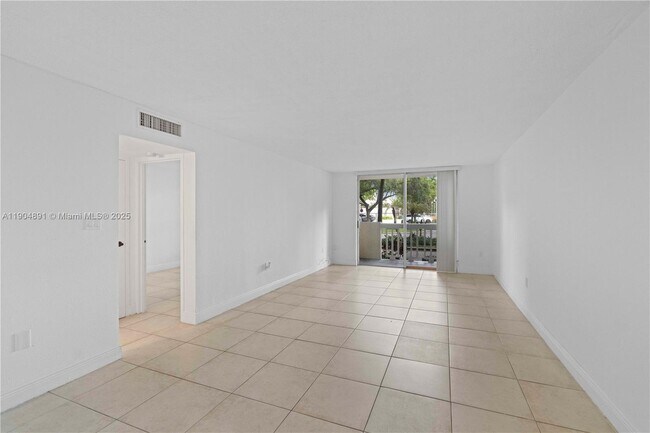 Building Photo - 1800 Sans Souci Blvd