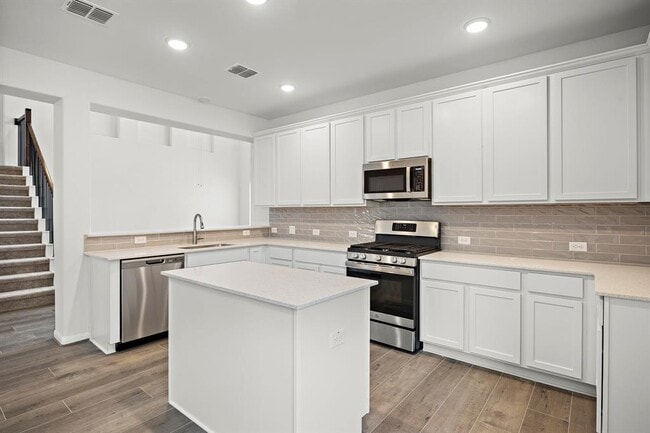 Building Photo - 917 Blue Oak Blvd