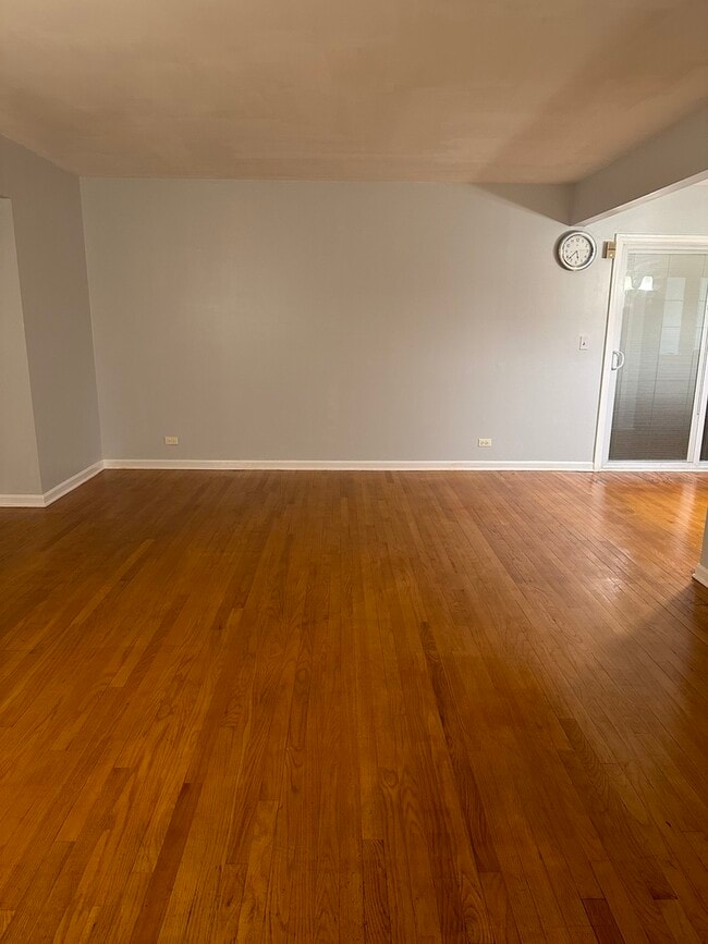 Building Photo - 1703 Colonial Ln