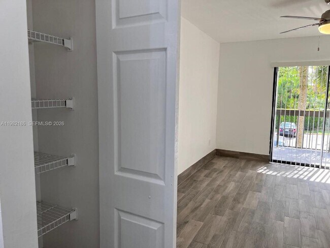 Building Photo - 8820 SW 132nd Pl