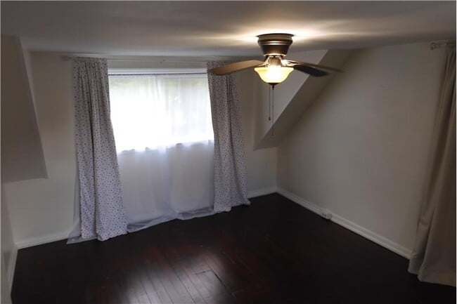 Building Photo - 203 Boone St