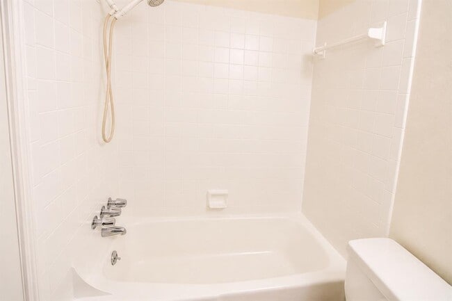 Building Photo - 8807 Springmail Cir