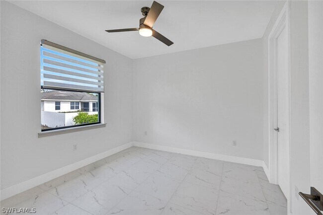 Building Photo - 430-432 Bell Blvd