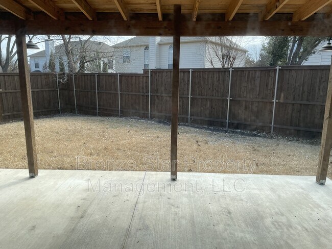 Building Photo - 3403 Broadview Ct
