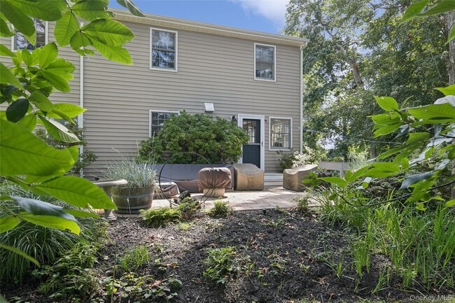 Building Photo - 1020 Monsell Ln