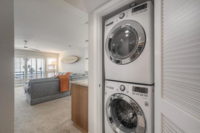 Building Photo - 400 N Pacific St